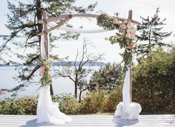 Rentals are available to Coastal Weddings clients who have purchased a decorating or planning package