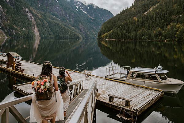 Adventure Elopement - travel by by to Chatterbox Falls