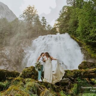 Hilary & Shay Elopement - Chatterbox Falls