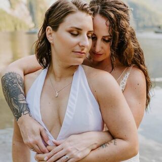 Hilary & Shay Elopement - Chatterbox Falls