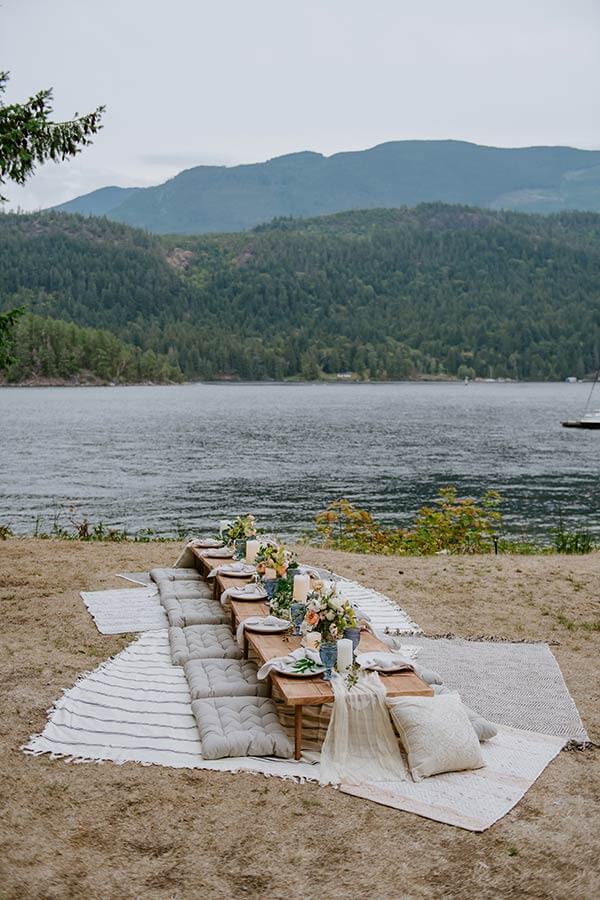 Luxury romantic picnics at your elopement or wedding