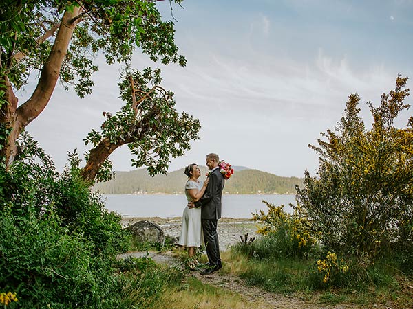 Carmela & Phil Elopement | Armours Beach